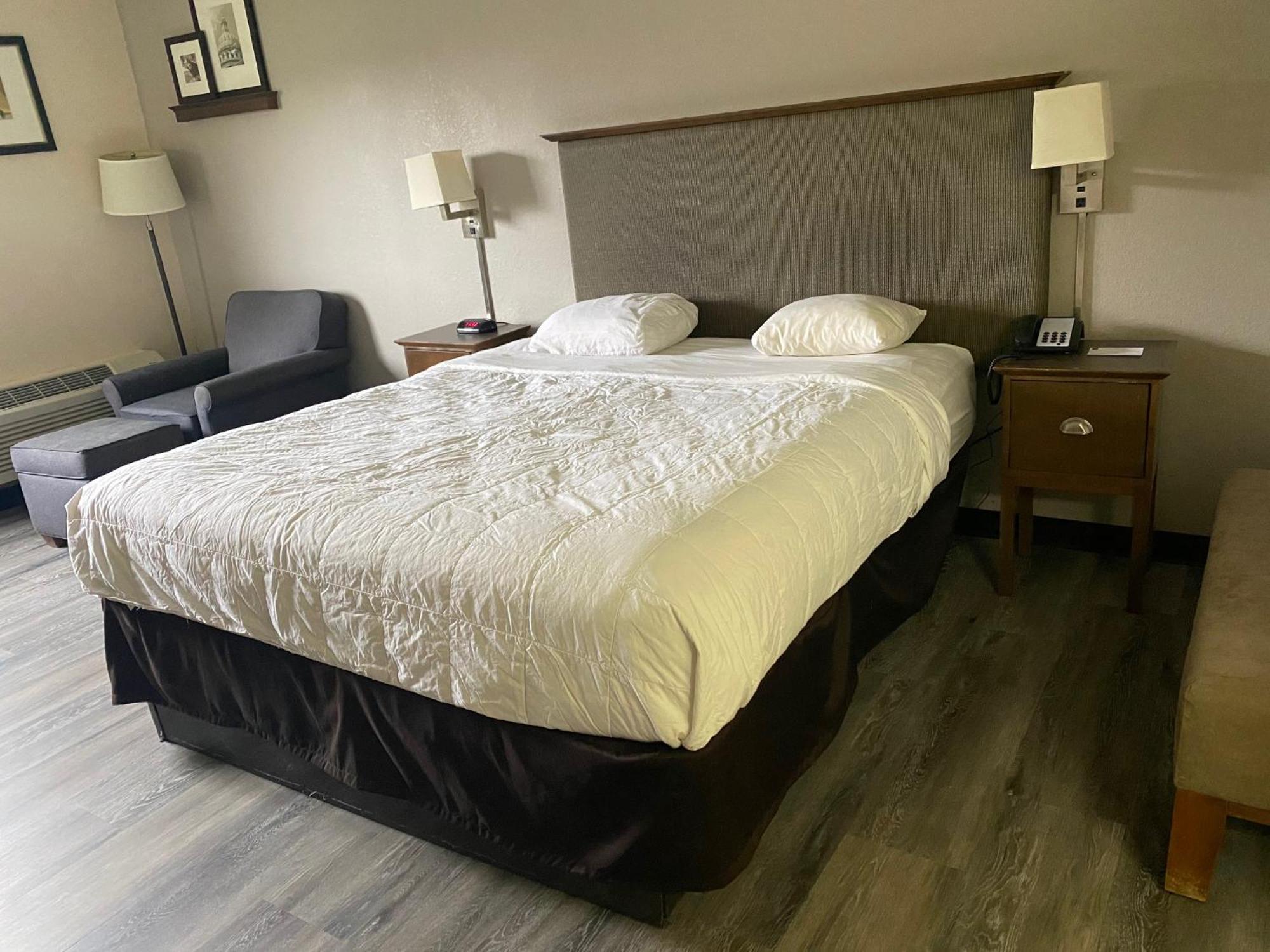 Motel 6 Rochester - Airport 外观 照片