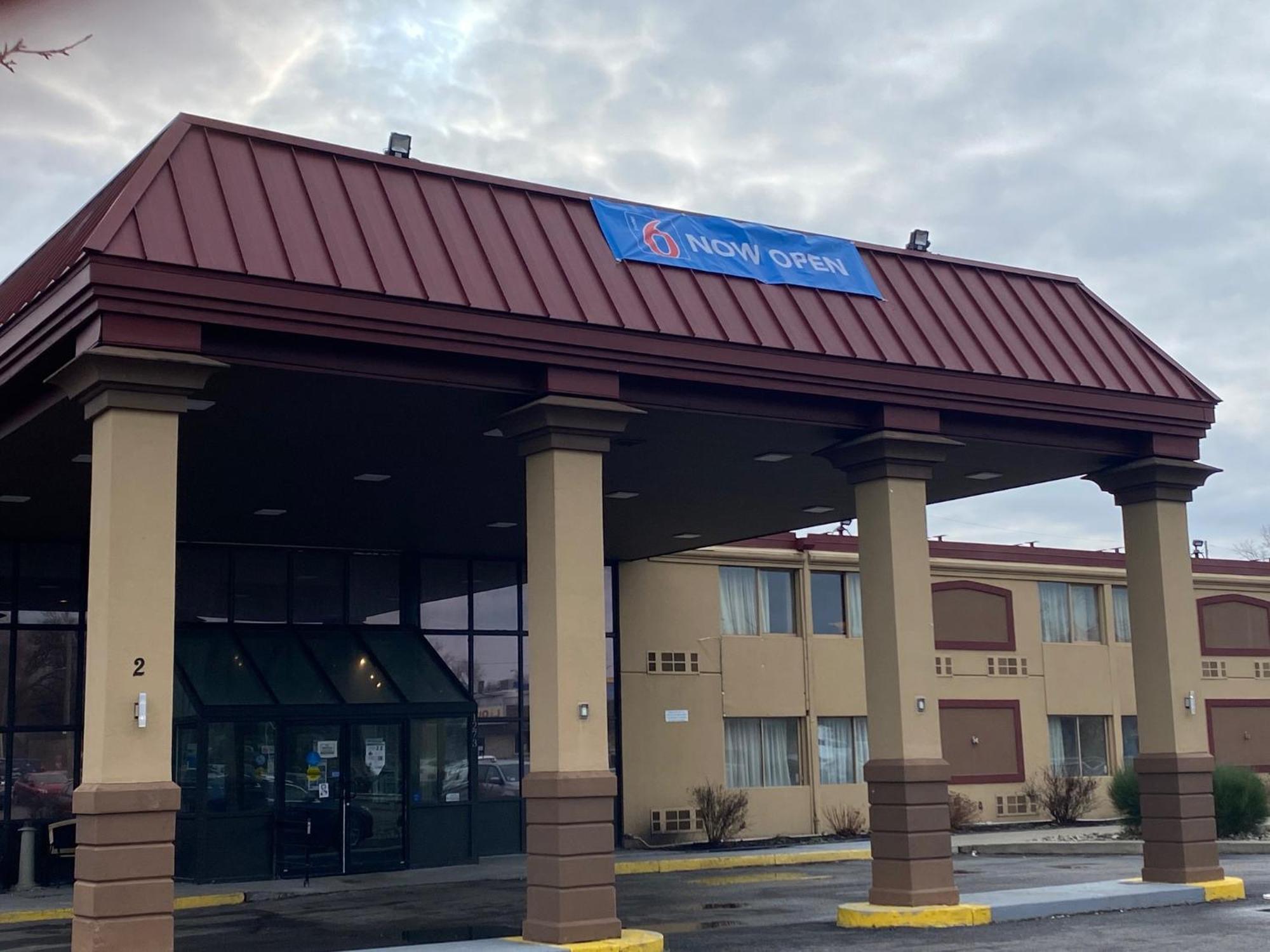 Motel 6 Rochester - Airport 外观 照片